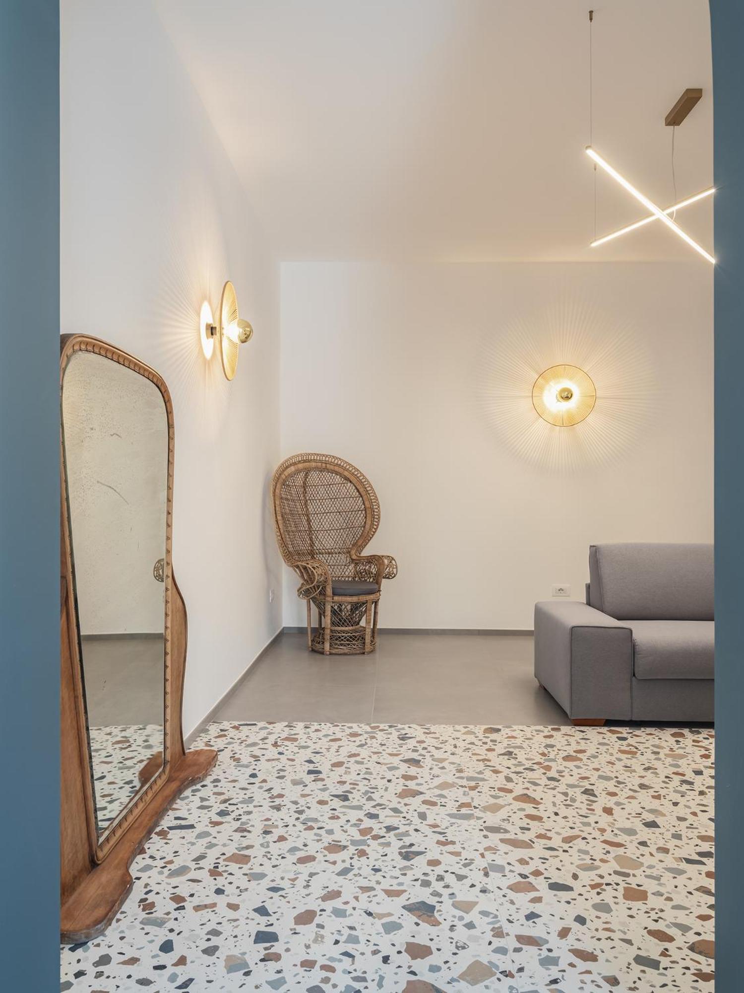 Living U Homesuites Lecce Exterior photo